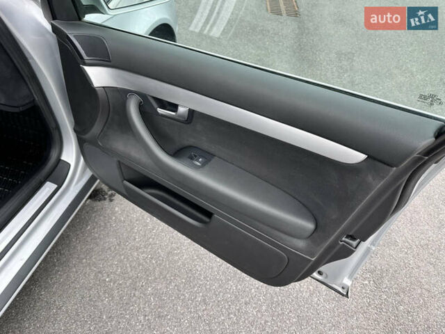 Серый Ауди А4, объемом двигателя 1.6 л и пробегом 171 тыс. км за 8599 $, фото 63 на Automoto.ua