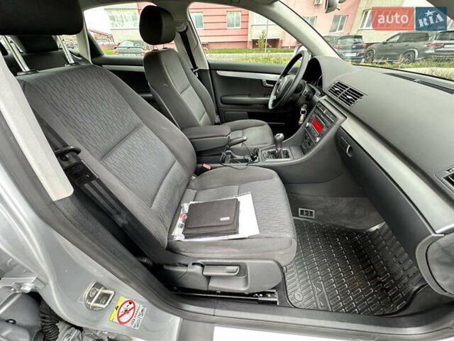 Серый Ауди А4, объемом двигателя 1.6 л и пробегом 171 тыс. км за 8599 $, фото 65 на Automoto.ua