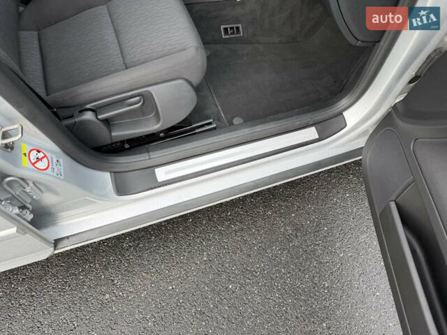 Сірий Ауді А4, об'ємом двигуна 1.6 л та пробігом 176 тис. км за 7999 $, фото 71 на Automoto.ua