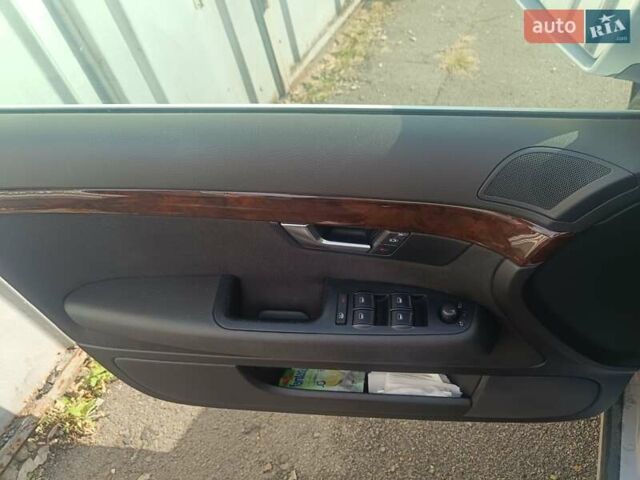 Сірий Ауді А4, об'ємом двигуна 1.8 л та пробігом 160 тис. км за 6500 $, фото 10 на Automoto.ua