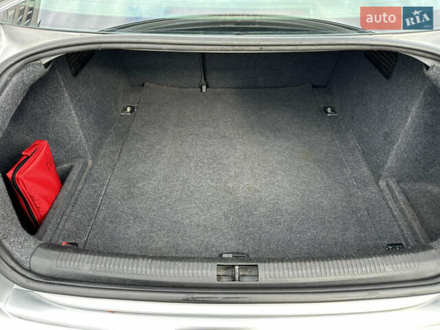 Серый Ауди А4, объемом двигателя 1.6 л и пробегом 171 тыс. км за 8599 $, фото 33 на Automoto.ua