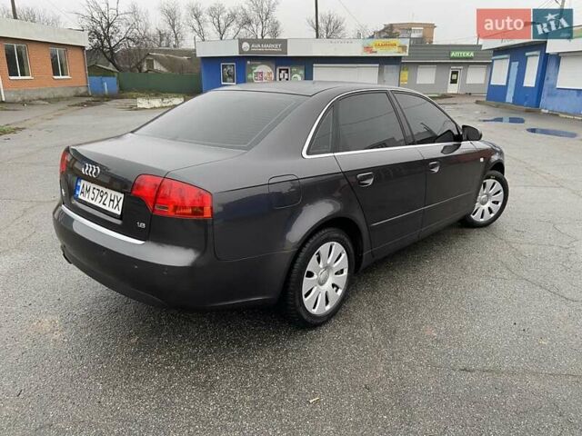 Серый Ауди А4, объемом двигателя 1.6 л и пробегом 208 тыс. км за 7000 $, фото 4 на Automoto.ua