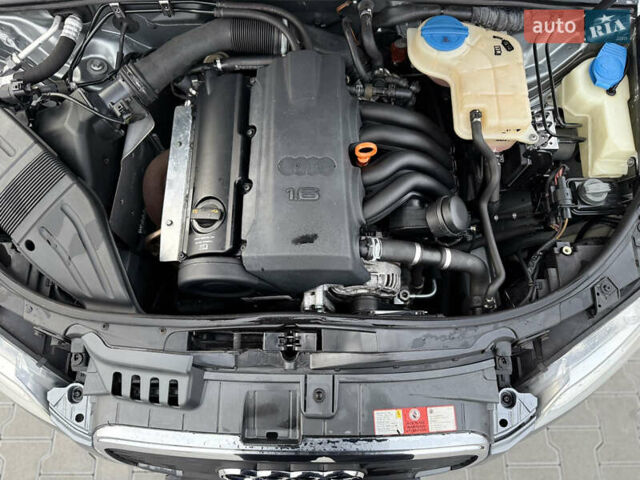 Сірий Ауді А4, об'ємом двигуна 1.6 л та пробігом 193 тис. км за 6500 $, фото 27 на Automoto.ua