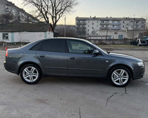 Серый Ауди А4, объемом двигателя 2 л и пробегом 215 тыс. км за 7800 $, фото 7 на Automoto.ua