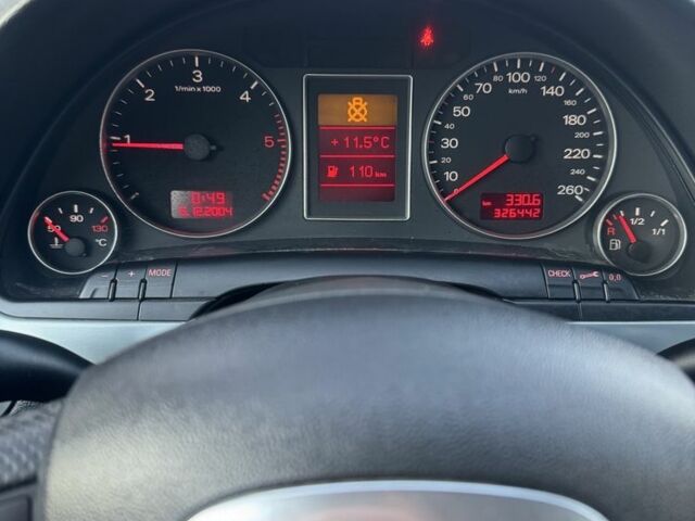 Серый Ауди А4, объемом двигателя 2 л и пробегом 250 тыс. км за 3650 $, фото 13 на Automoto.ua