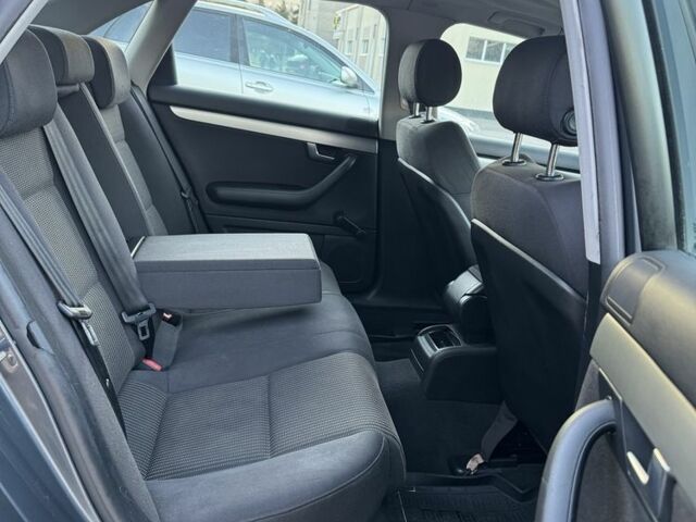 Серый Ауди А4, объемом двигателя 2 л и пробегом 250 тыс. км за 3650 $, фото 18 на Automoto.ua