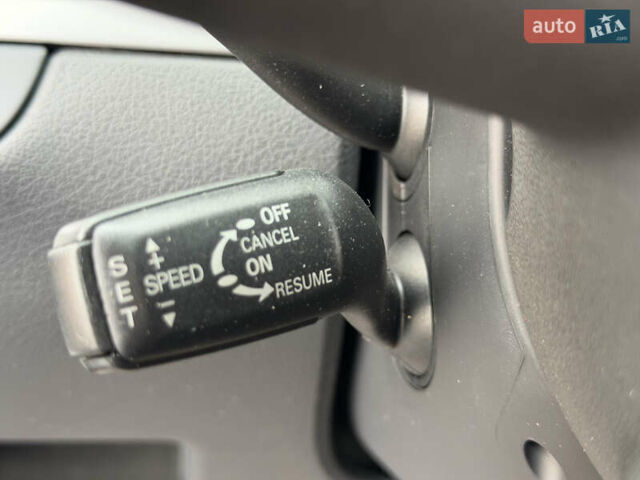 Сірий Ауді А4, об'ємом двигуна 1.6 л та пробігом 176 тис. км за 7999 $, фото 45 на Automoto.ua