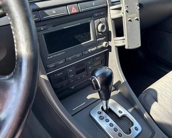 Ауди А4 2007 в Ровно на Automoto.ua Серый Ауди А4, объемом двигателя 0 л и пробегом 265 тыс. км за 7600 $, фото 16 на Automoto.ua