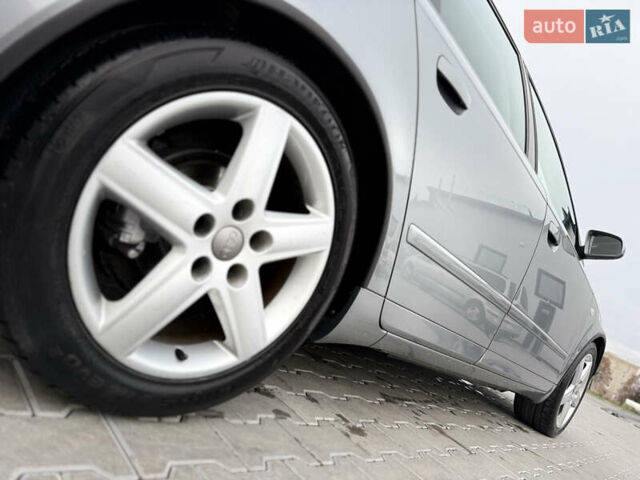 Сірий Ауді А4, об'ємом двигуна 1.6 л та пробігом 193 тис. км за 6500 $, фото 23 на Automoto.ua