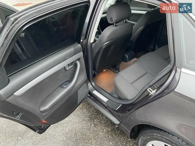 Серый Ауди А4, объемом двигателя 1.6 л и пробегом 208 тыс. км за 7000 $, фото 9 на Automoto.ua