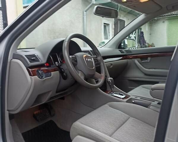 Сірий Ауді А4, об'ємом двигуна 2 л та пробігом 180 тис. км за 8200 $, фото 12 на Automoto.ua