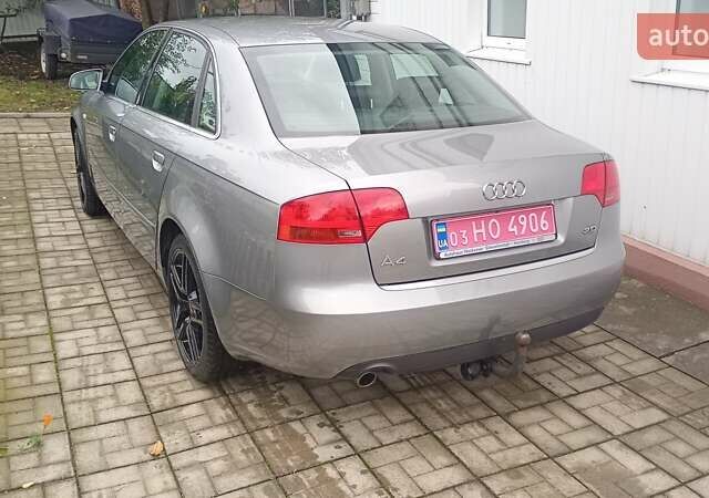 Серый Ауди А4, объемом двигателя 2 л и пробегом 218 тыс. км за 6600 $, фото 6 на Automoto.ua