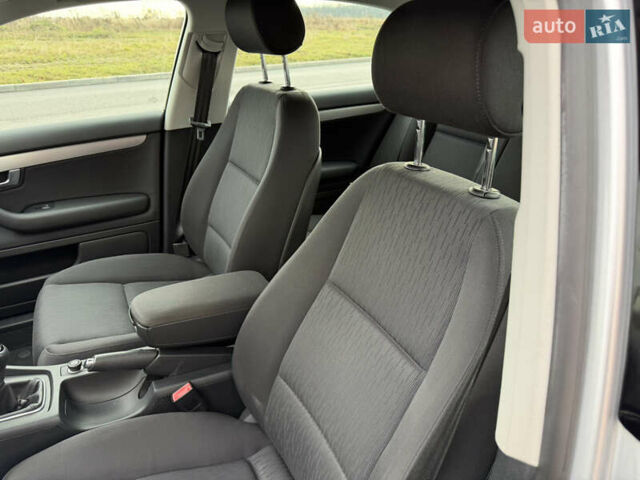 Сірий Ауді А4, об'ємом двигуна 1.6 л та пробігом 176 тис. км за 7999 $, фото 43 на Automoto.ua