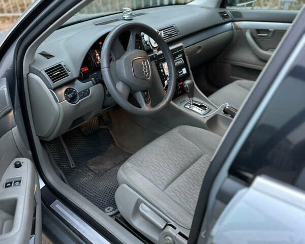 Сірий Ауді А4, об'ємом двигуна 1.97 л та пробігом 320 тис. км за 7800 $, фото 10 на Automoto.ua