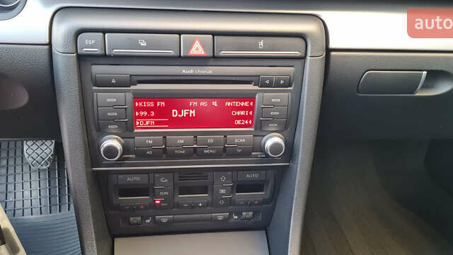 Сірий Ауді А4, об'ємом двигуна 1.6 л та пробігом 166 тис. км за 7100 $, фото 18 на Automoto.ua