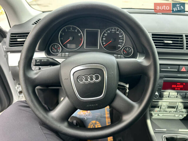Серый Ауди А4, объемом двигателя 1.6 л и пробегом 171 тыс. км за 8599 $, фото 45 на Automoto.ua