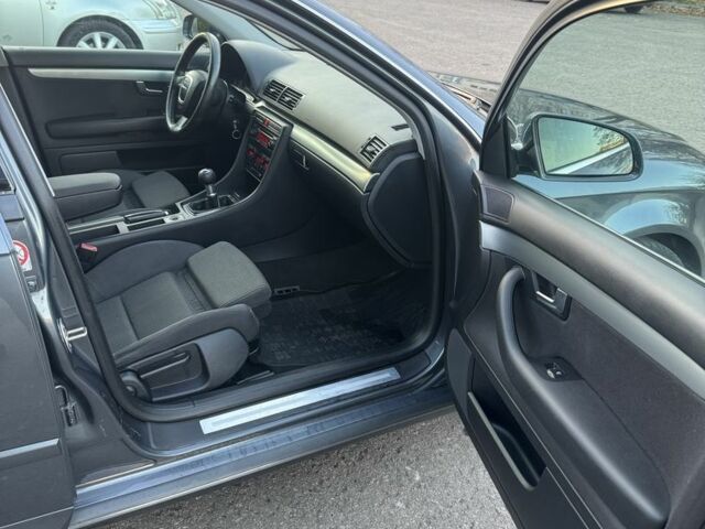 Серый Ауди А4, объемом двигателя 2 л и пробегом 250 тыс. км за 3650 $, фото 15 на Automoto.ua