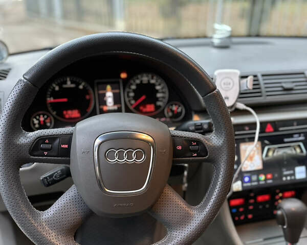 Сірий Ауді А4, об'ємом двигуна 1.97 л та пробігом 320 тис. км за 7800 $, фото 12 на Automoto.ua