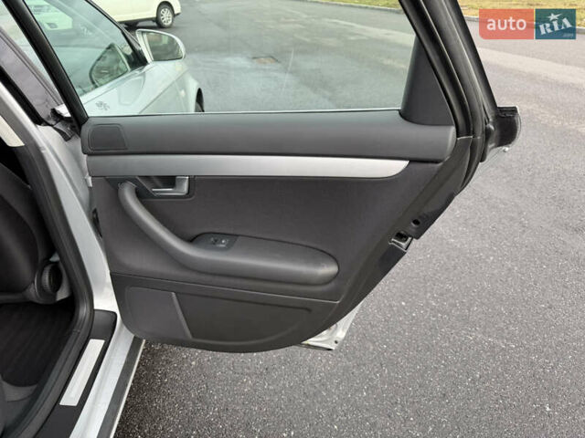 Сірий Ауді А4, об'ємом двигуна 1.6 л та пробігом 176 тис. км за 7999 $, фото 62 на Automoto.ua