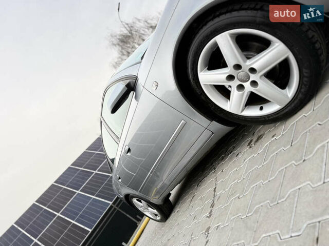 Сірий Ауді А4, об'ємом двигуна 1.6 л та пробігом 193 тис. км за 6500 $, фото 14 на Automoto.ua