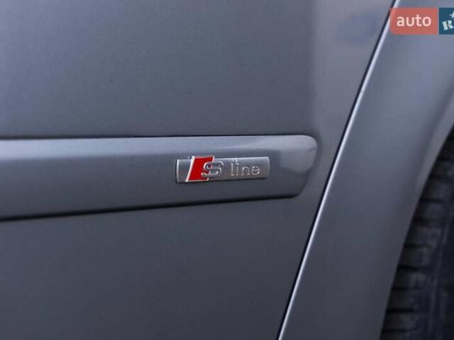 Сірий Ауді А4, об'ємом двигуна 2 л та пробігом 248 тис. км за 7300 $, фото 4 на Automoto.ua