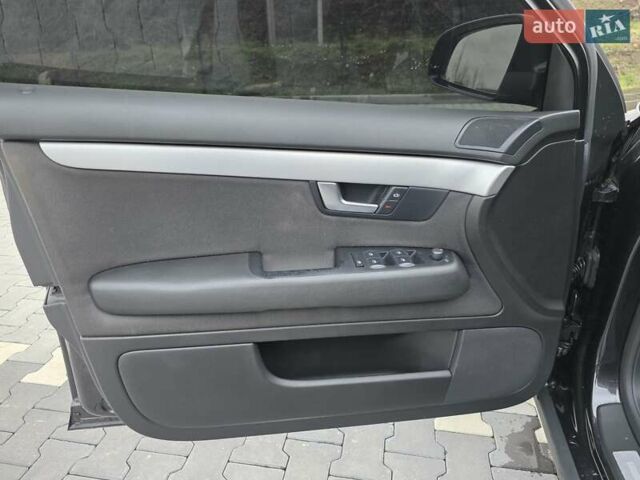 Сірий Ауді А4, об'ємом двигуна 1.6 л та пробігом 207 тис. км за 6500 $, фото 15 на Automoto.ua