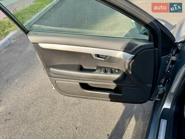 Сірий Ауді А4, об'ємом двигуна 0 л та пробігом 212 тис. км за 8799 $, фото 40 на Automoto.ua