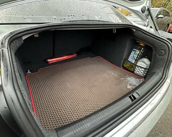 Сірий Ауді А4, об'ємом двигуна 1.98 л та пробігом 180 тис. км за 8000 $, фото 10 на Automoto.ua