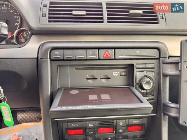 Сірий Ауді А4, об'ємом двигуна 0 л та пробігом 212 тис. км за 8799 $, фото 52 на Automoto.ua
