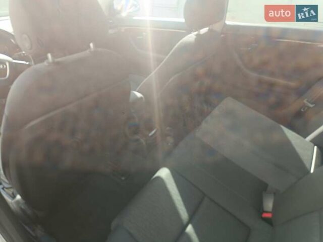 Сірий Ауді А4, об'ємом двигуна 1.8 л та пробігом 160 тис. км за 6500 $, фото 13 на Automoto.ua