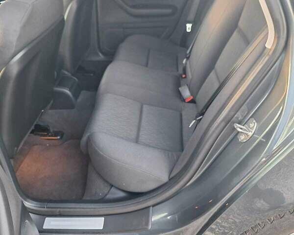 Серый Ауди А4, объемом двигателя 1.6 л и пробегом 184 тыс. км за 7500 $, фото 10 на Automoto.ua