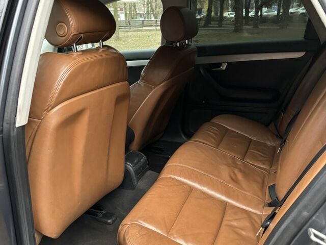 Серый Ауди А4, объемом двигателя 2 л и пробегом 370 тыс. км за 3000 $, фото 7 на Automoto.ua