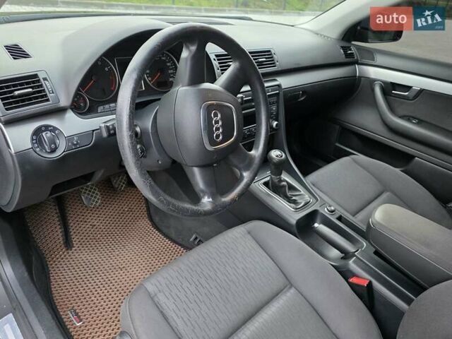Сірий Ауді А4, об'ємом двигуна 1.6 л та пробігом 207 тис. км за 6500 $, фото 16 на Automoto.ua