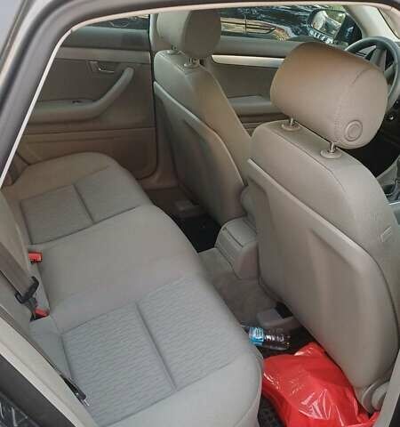 Сірий Ауді А4, об'ємом двигуна 1.6 л та пробігом 165 тис. км за 7700 $, фото 8 на Automoto.ua