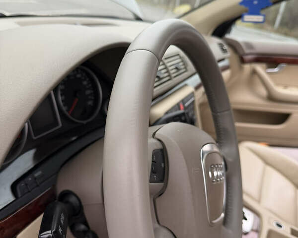 Сірий Ауді А4, об'ємом двигуна 1.8 л та пробігом 193 тис. км за 8999 $, фото 34 на Automoto.ua