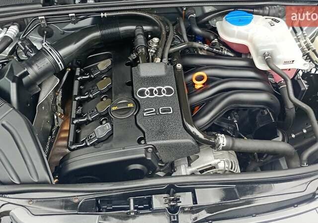 Серый Ауди А4, объемом двигателя 2 л и пробегом 218 тыс. км за 6600 $, фото 1 на Automoto.ua