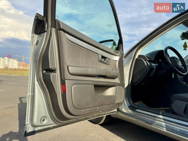 Сірий Ауді А4, об'ємом двигуна 0 л та пробігом 212 тис. км за 8799 $, фото 39 на Automoto.ua