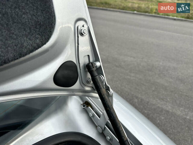 Серый Ауди А4, объемом двигателя 1.6 л и пробегом 171 тыс. км за 8599 $, фото 35 на Automoto.ua