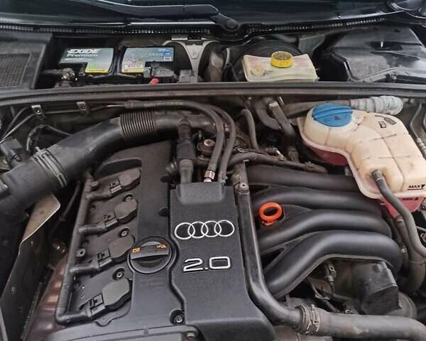 Сірий Ауді А4, об'ємом двигуна 2 л та пробігом 180 тис. км за 8200 $, фото 18 на Automoto.ua