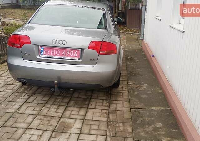 Серый Ауди А4, объемом двигателя 2 л и пробегом 218 тыс. км за 6600 $, фото 5 на Automoto.ua