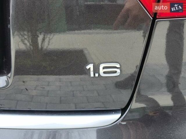 Сірий Ауді А4, об'ємом двигуна 1.6 л та пробігом 207 тис. км за 6500 $, фото 11 на Automoto.ua