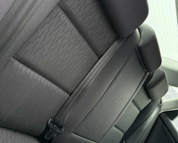 Сірий Ауді А4, об'ємом двигуна 1.6 л та пробігом 193 тис. км за 6500 $, фото 67 на Automoto.ua