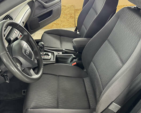 Серый Ауди А4, объемом двигателя 2 л и пробегом 215 тыс. км за 7800 $, фото 16 на Automoto.ua