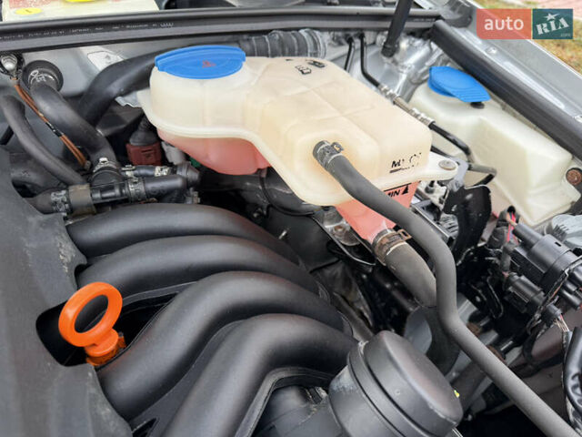 Сірий Ауді А4, об'ємом двигуна 1.6 л та пробігом 176 тис. км за 7999 $, фото 81 на Automoto.ua