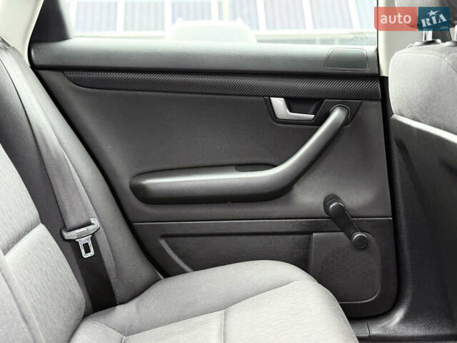 Сірий Ауді А4, об'ємом двигуна 1.6 л та пробігом 193 тис. км за 6500 $, фото 70 на Automoto.ua