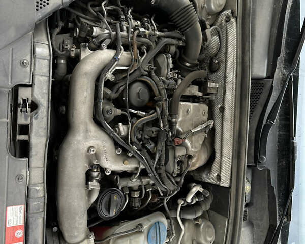 Сірий Ауді А4, об'ємом двигуна 2.7 л та пробігом 265 тис. км за 9249 $, фото 21 на Automoto.ua