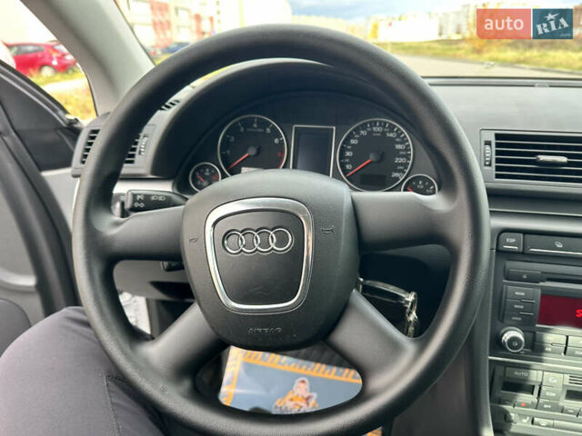 Серый Ауди А4, объемом двигателя 1.6 л и пробегом 171 тыс. км за 8599 $, фото 46 на Automoto.ua