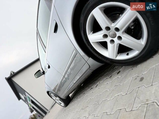 Сірий Ауді А4, об'ємом двигуна 1.6 л та пробігом 193 тис. км за 6500 $, фото 19 на Automoto.ua