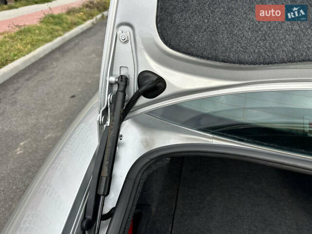 Серый Ауди А4, объемом двигателя 1.6 л и пробегом 171 тыс. км за 8599 $, фото 36 на Automoto.ua