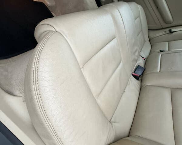 Сірий Ауді А4, об'ємом двигуна 1.8 л та пробігом 193 тис. км за 8999 $, фото 30 на Automoto.ua